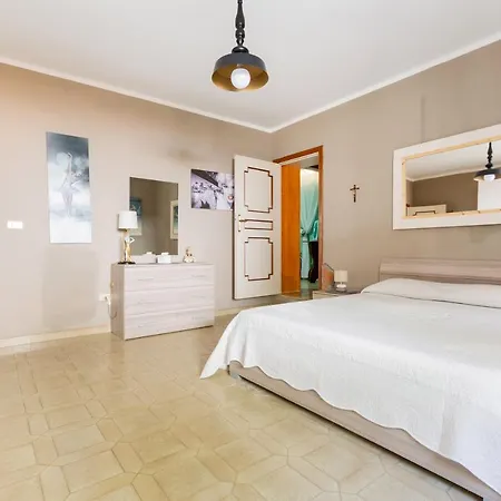 Holiday home Casa Vico Manzoni By Barbarhouse Castro (Lecce)